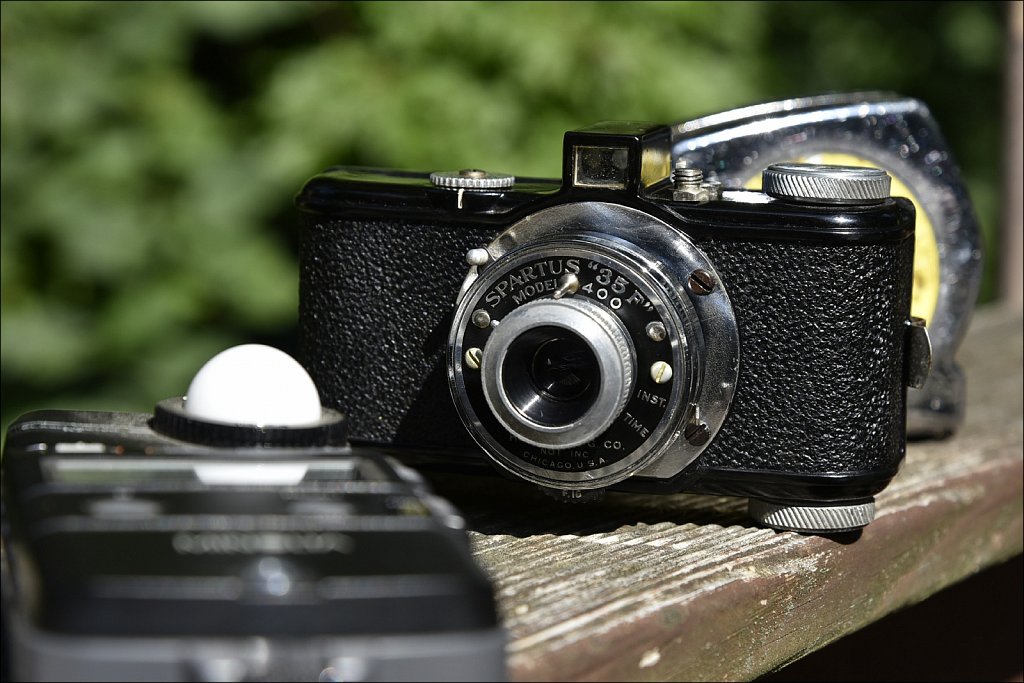 Spartus "35F" Model 400