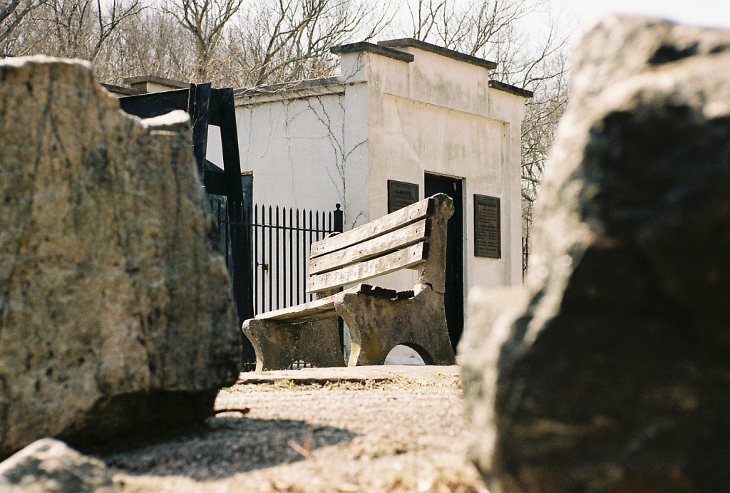 Roll1-8108Gigli-R1-04-31A.JPG