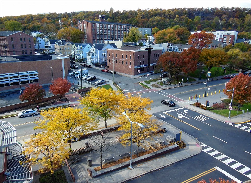 Saint Joseph Medical Center Entrance